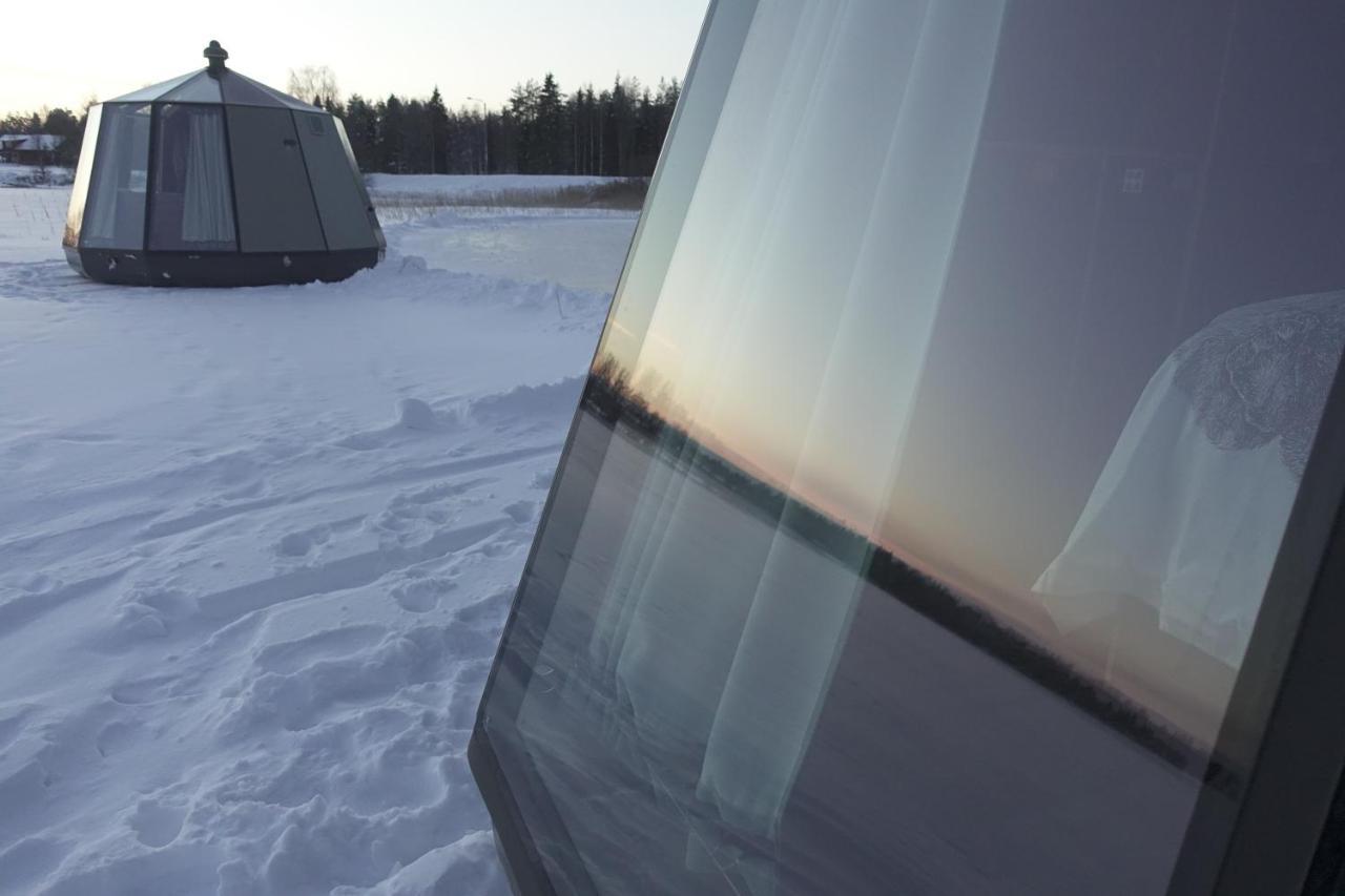 Vikajaervi Lake View Experience Igloos Рованиеми Екстериор снимка