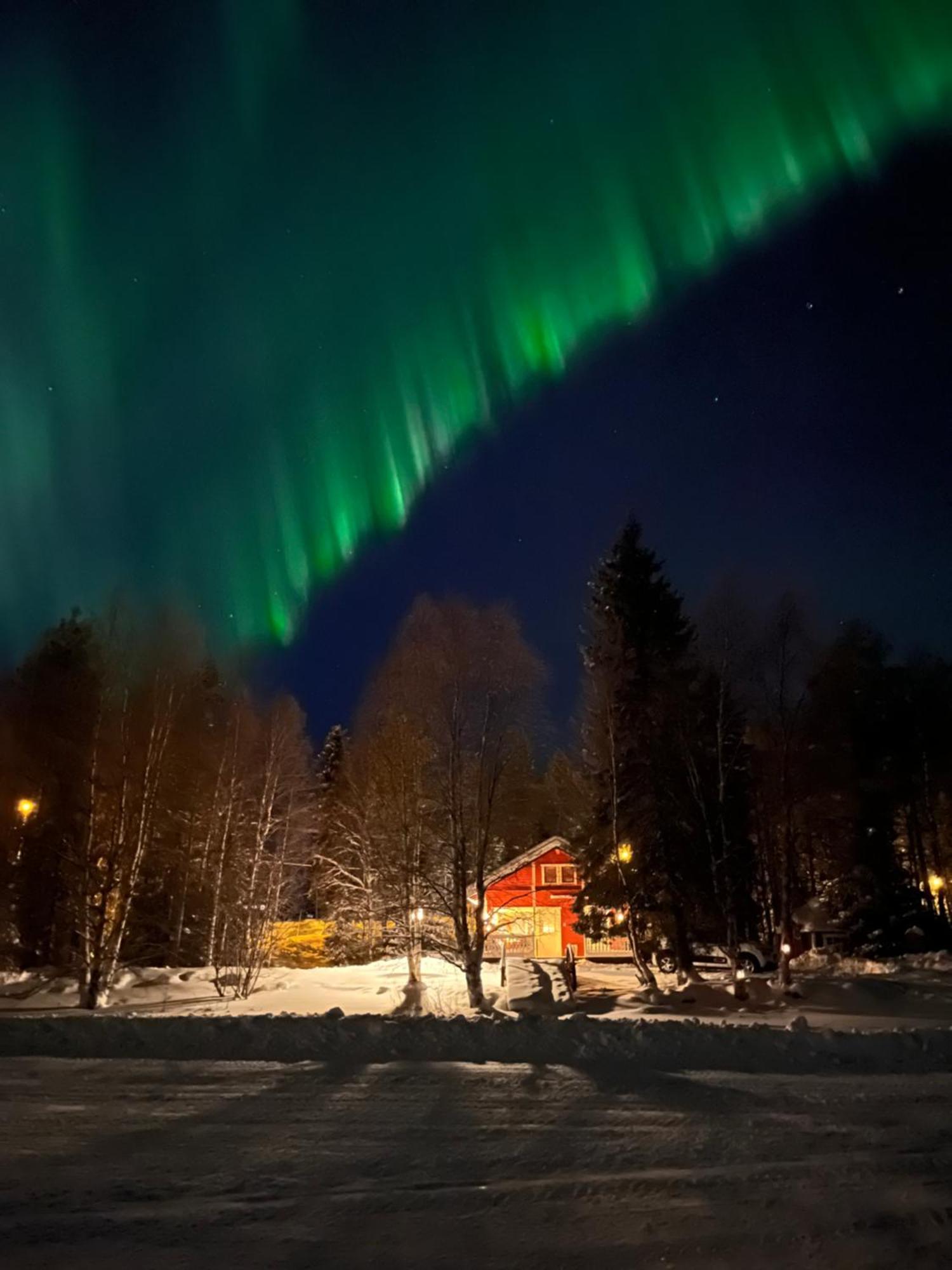 Vikajaervi Lake View Experience Igloos Рованиеми Екстериор снимка