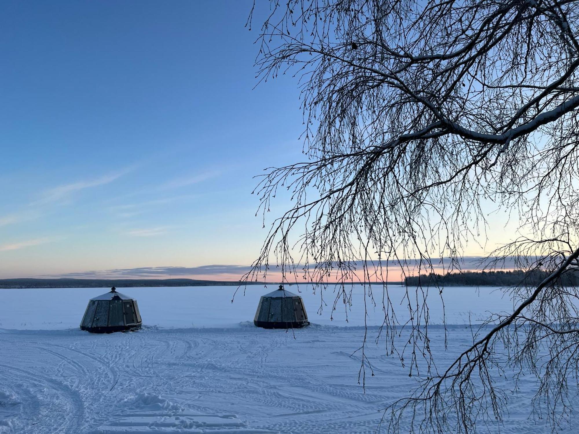 Vikajaervi Lake View Experience Igloos Рованиеми Екстериор снимка