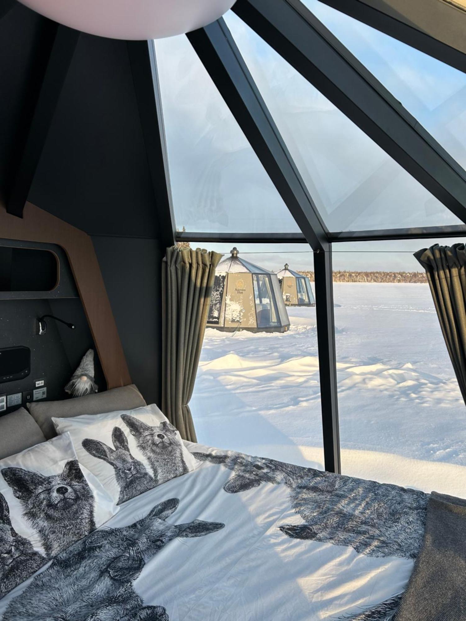 Vikajaervi Lake View Experience Igloos Рованиеми Екстериор снимка